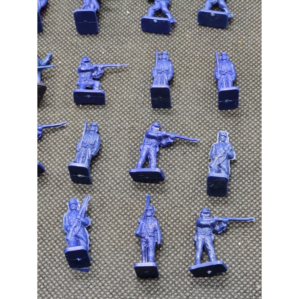 (36) Civil War Miniatures 1/72 Scale